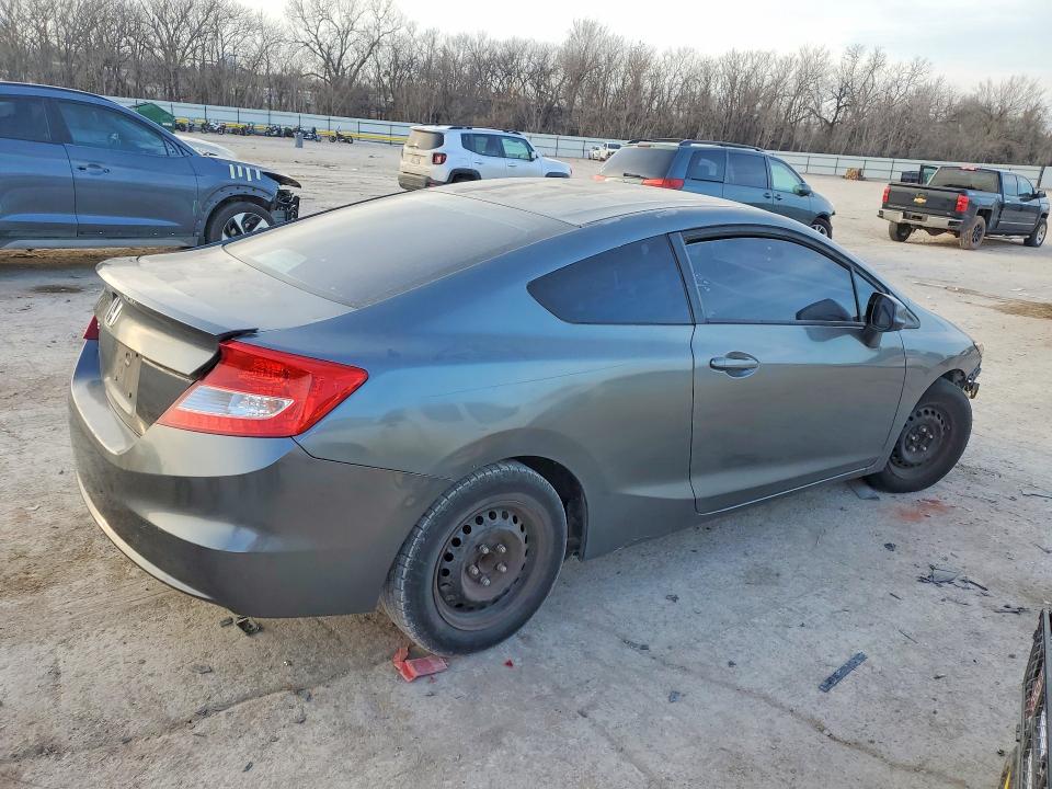 Photo 3 from auction – 2012 HONDA CIVIC with VIN 2HGFG3B56CH532242