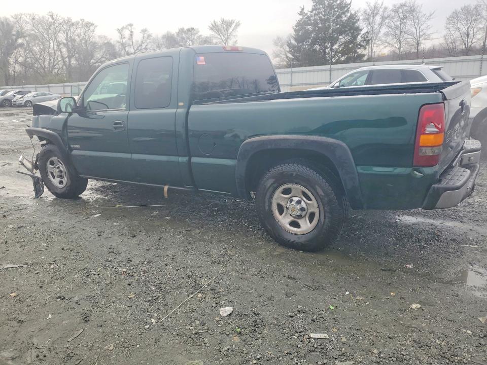 Photo 2 from auction – 2002 CHEVROLET SILVERADO with VIN 2GCEC19W721151760