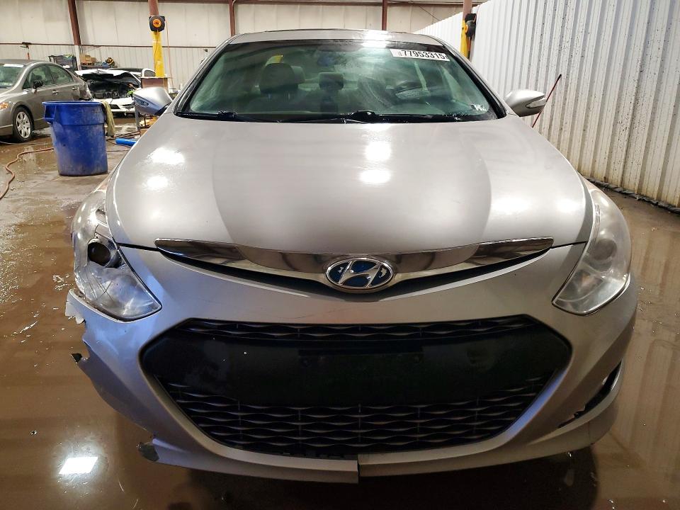 Photo 5 from auction – 2013 HYUNDAI SONATA HYB with VIN KMHEC4A40DA095502