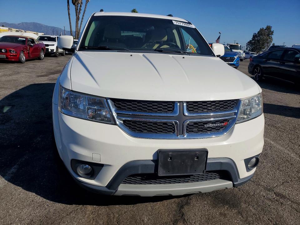 Photo 5 from auction – 2015 DODGE JOURNEY SX with VIN 3C4PDCBG2FT744080
