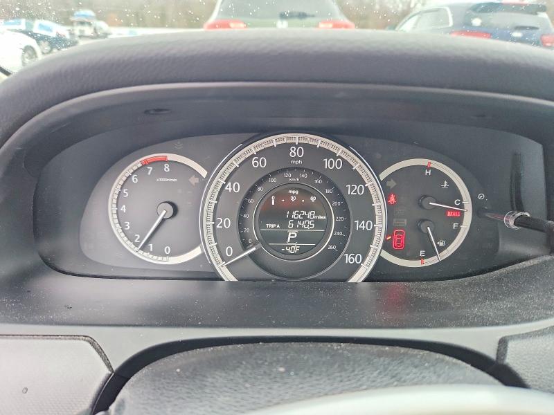 Photo 9 from auction – 2014 HONDA ACCORD with VIN 1HGCR2F35EA051626
