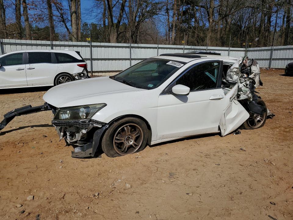 HONDA ACCORD 2011 with VIN 1HGCP2F81BA087021 - Photo from auction