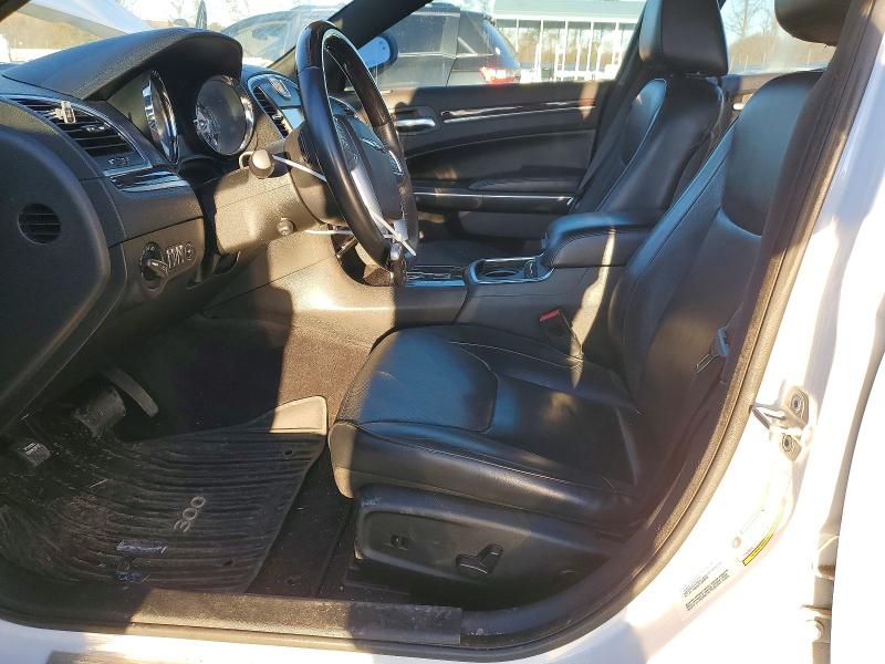 Photo 7 from auction – 2013 CHRYSLER 300C with VIN 2C3CCAET7DH527908