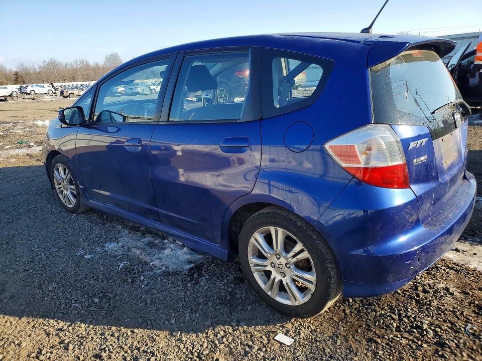 Photo 2 from auction – 2010 HONDA FIT with VIN JHMGE8H40AS006598