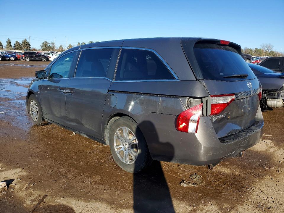 Photo 2 from auction – 2011 HONDA ODYSSEY with VIN 5FNRL5H63BB017481