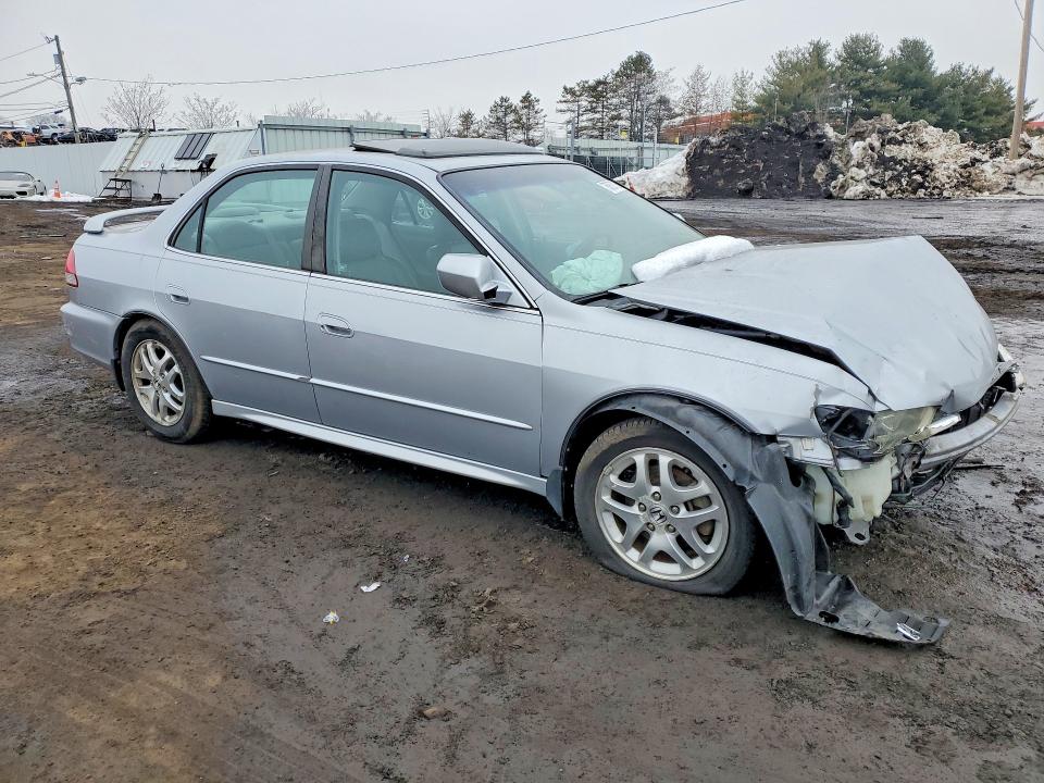 Photo 4 from auction – 2002 HONDA ACCORD with VIN 1HGCG16592A055322