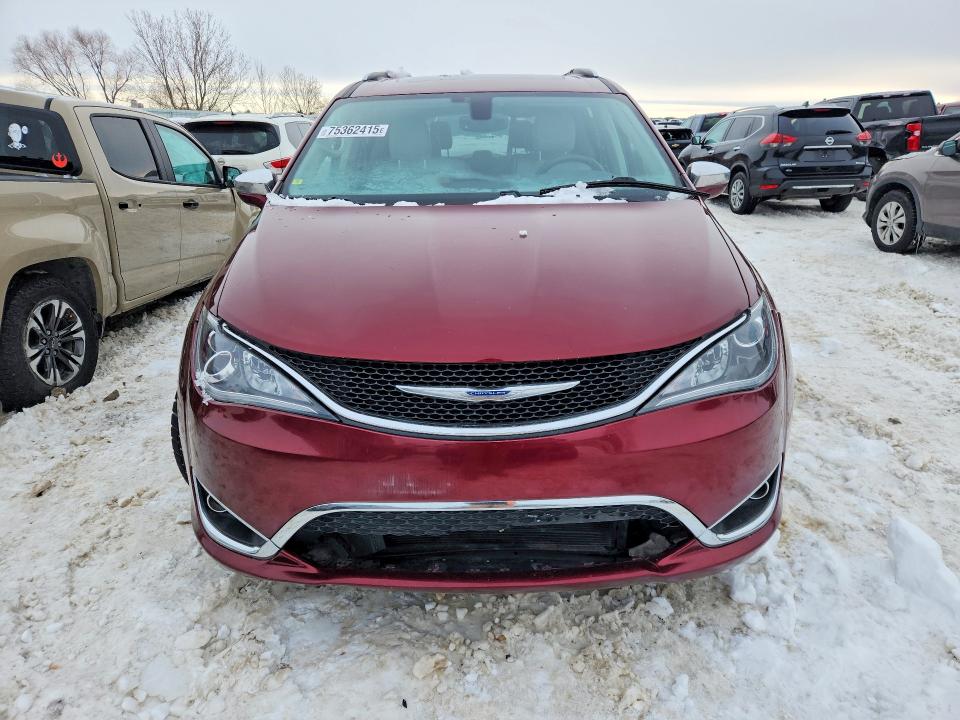 Photo 5 from auction – 2017 CHRYSLER PACIFICA L with VIN 2C4RC1GG0HR544426