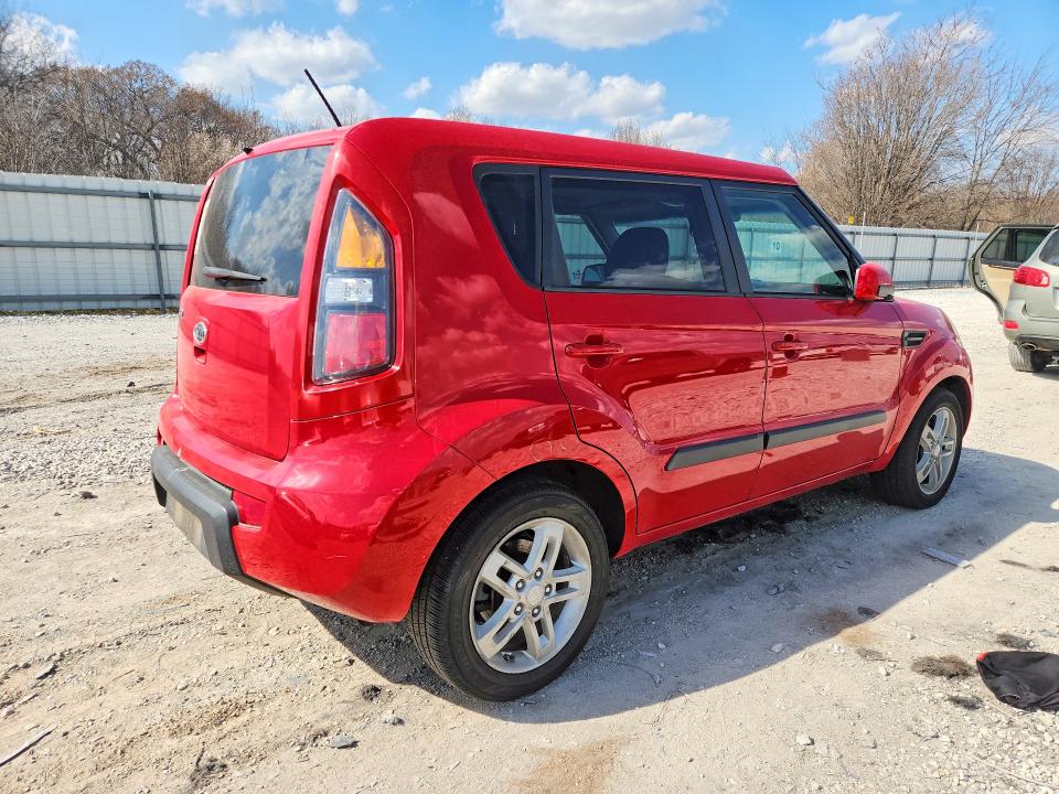 Photo 3 from auction – 2011 KIA SOUL with VIN KNDJT2A20B7253045