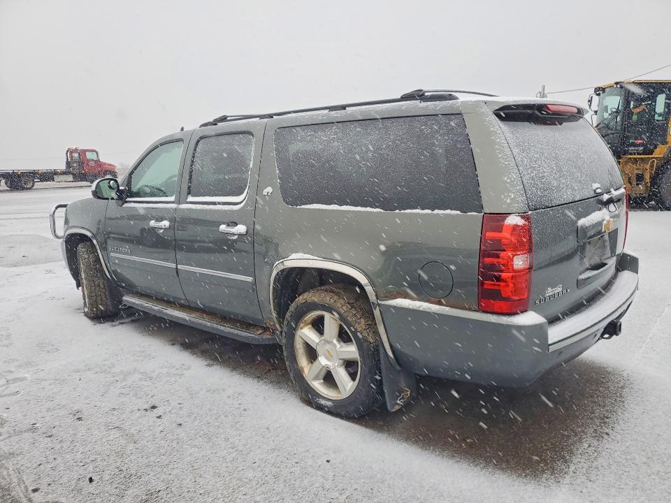 Photo 2 from auction – 2011 CHEVROLET SUBURBAN K with VIN 1GNSKKE36BR218211