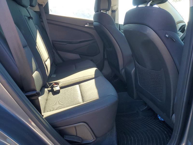 Photo 11 from auction – 2017 HYUNDAI TUCSON LIM with VIN KM8J3CA45HU491891