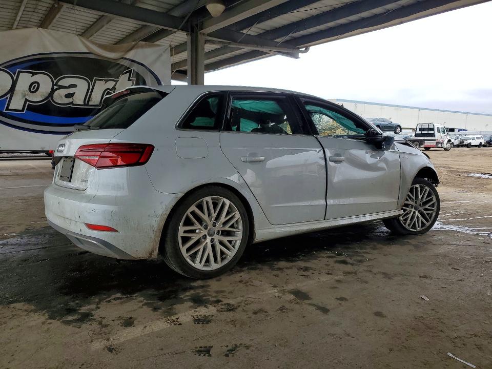 Photo 3 from auction – 2018 AUDI A3 with VIN WAUTPBFFXJA059145