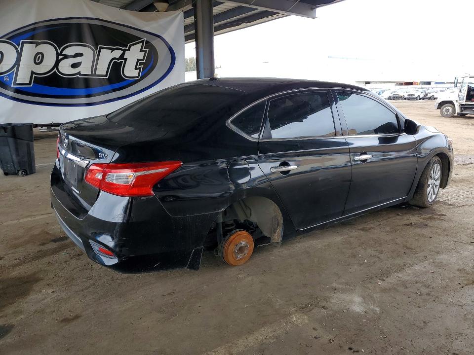 Photo 3 from auction – 2016 NISSAN SENTRA with VIN 3N1AB7AP4GL657578