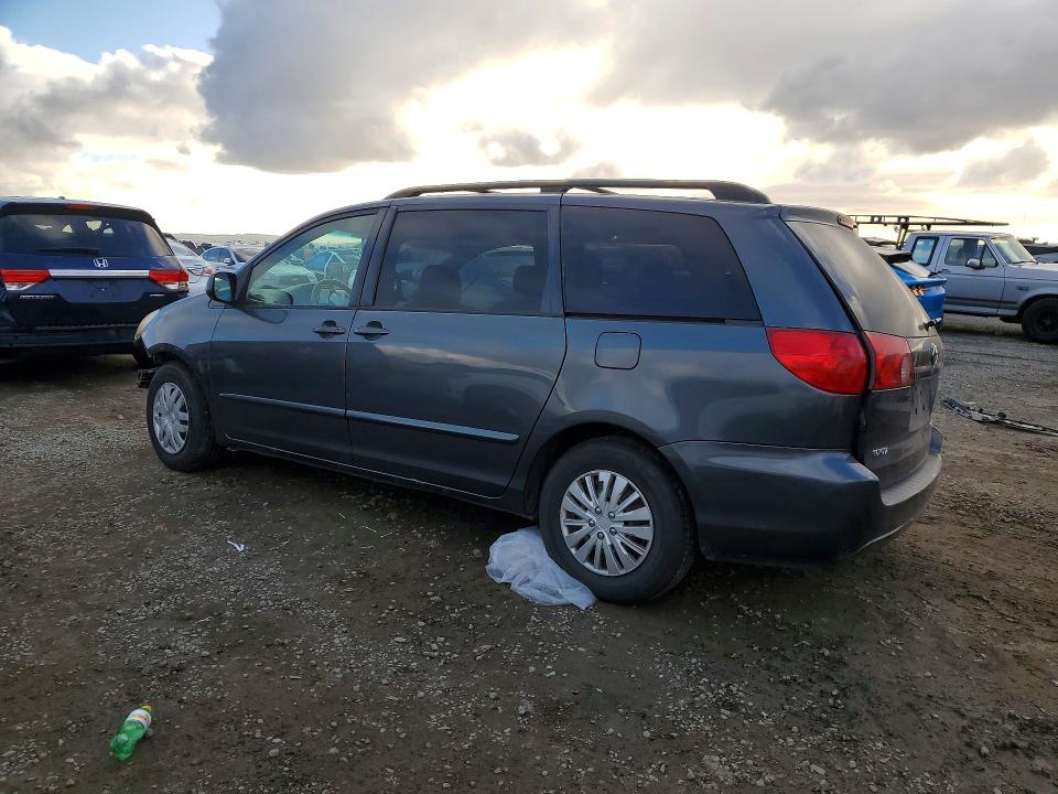 صورة رقم 2 من المزاد - 2007 TOYOTA SIENNA مع VIN 5TDZK23C47S071454