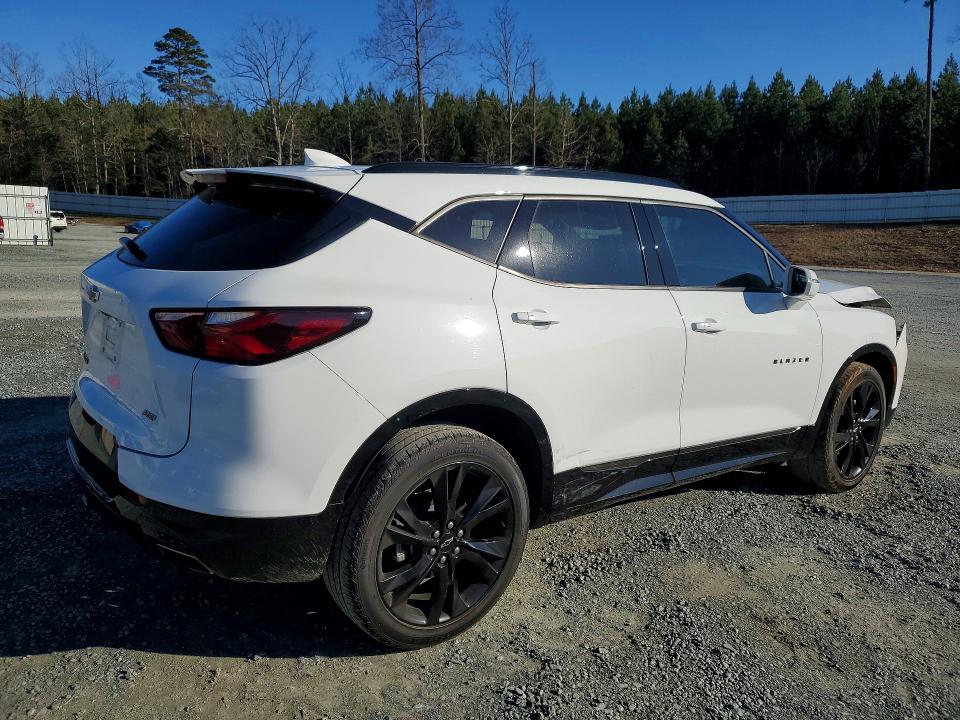 Photo 3 from auction – 2019 CHEVROLET BLAZER with VIN 3GNKBERS2KS592542