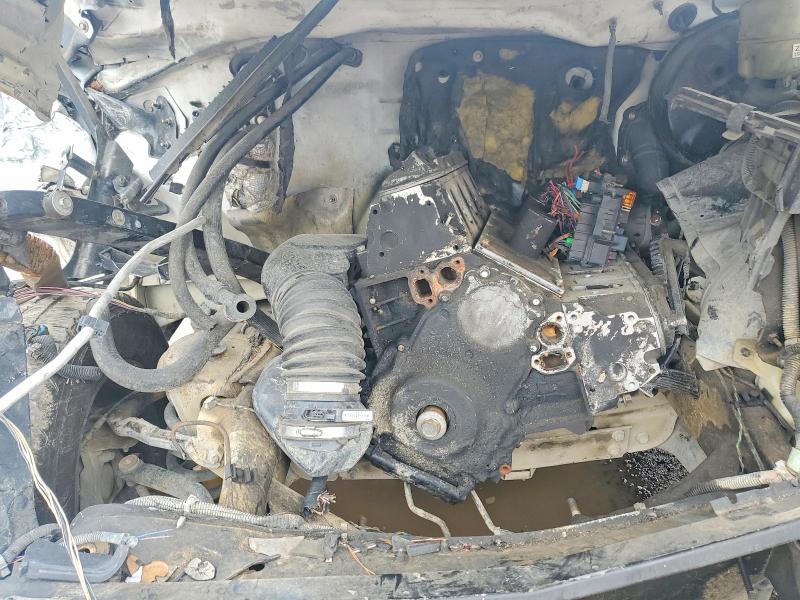Photo 11 from auction – 2002 CHEVROLET SILVERADO with VIN 2GCEC19T621317319