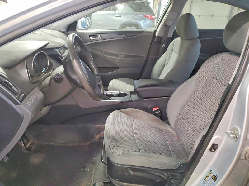 Photo 7 from auction – 2012 HYUNDAI SONATA GLS with VIN 5NPEB4AC4CH324396