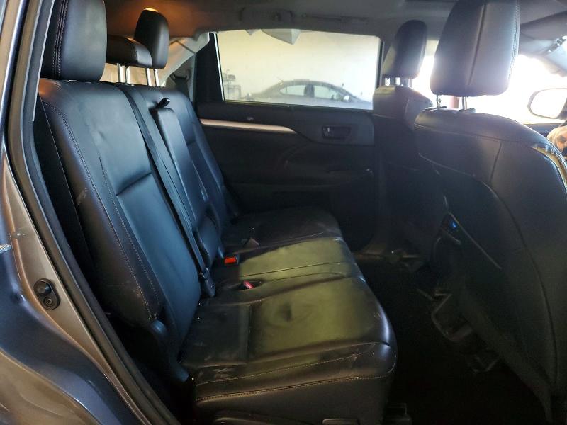 Zdjęcie 11 z aukcji – 2017 TOYOTA HIGHLANDER z VIN 5TDJZRFH0HS403481