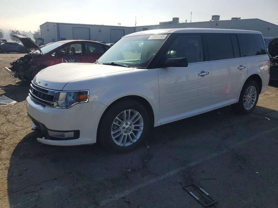 FORD FLEX 2018 with VIN 2FMGK5C89JBA14031 - Photo from auction