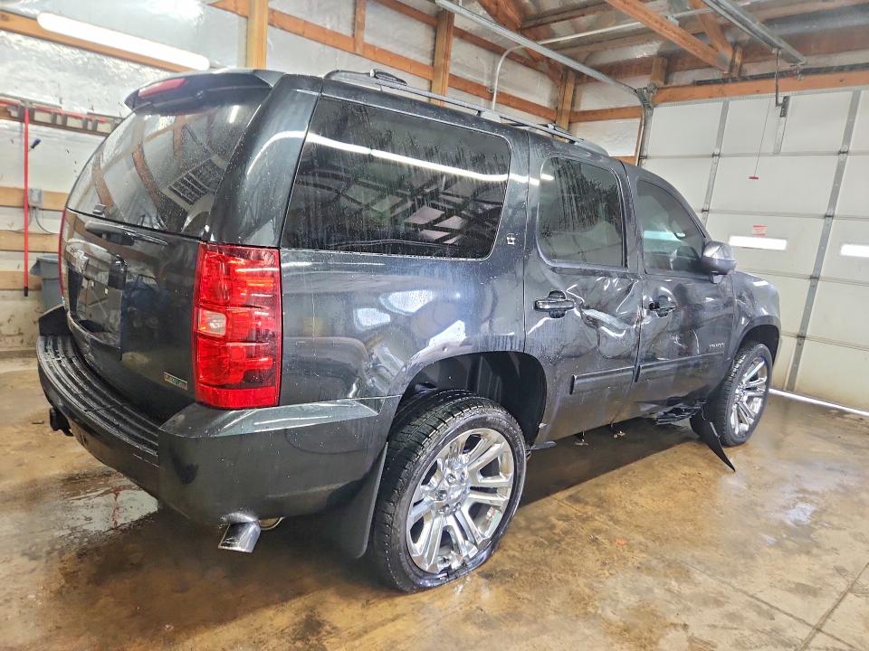 Photo 3 from auction – 2011 CHEVROLET TAHOE K150 with VIN 1GNSKBE01BR325060