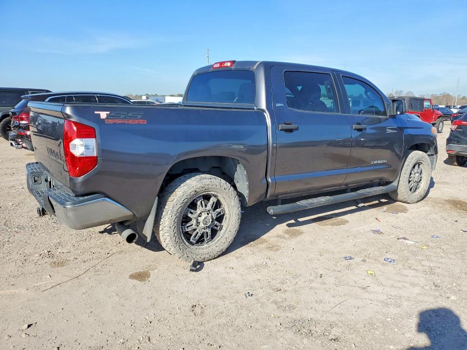 Photo 3 from auction – 2015 TOYOTA TUNDRA CRE with VIN 5TFEM5F14FX092978