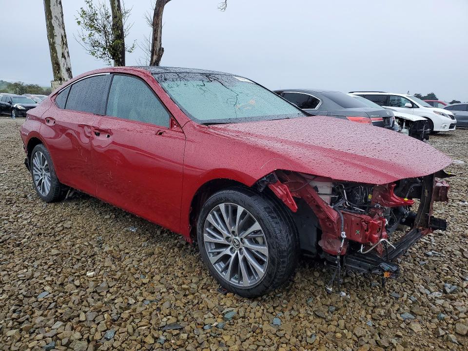 Photo 4 from auction – 2019 LEXUS ES with VIN 58ABZ1B18KU024802