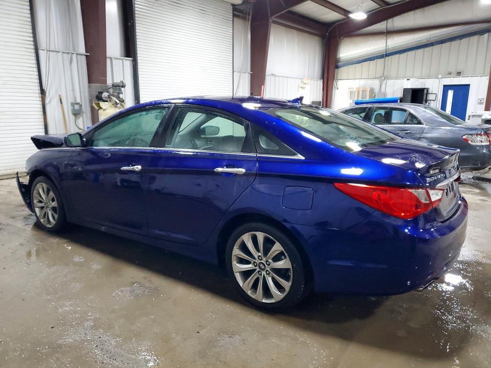 Photo 2 from auction – 2011 HYUNDAI SONATA with VIN 5NPEC4AC9BH034019