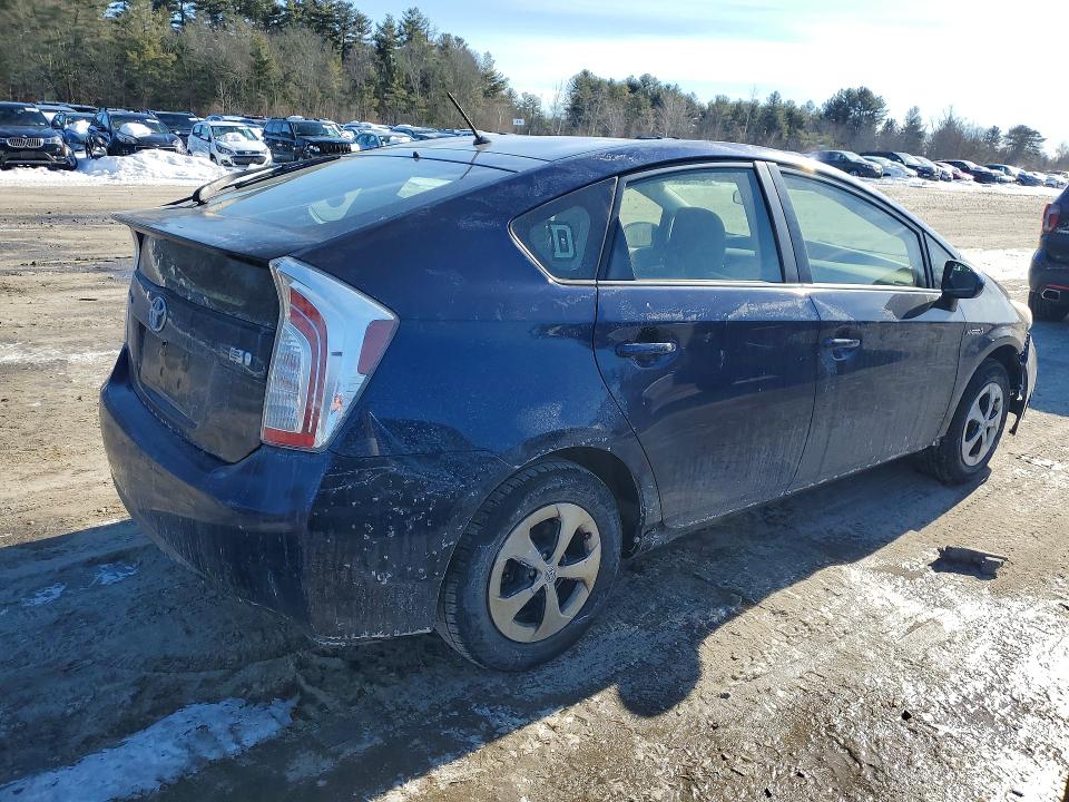 Photo 3 from auction – 2012 TOYOTA PRIUS with VIN JTDKN3DU7C1519893