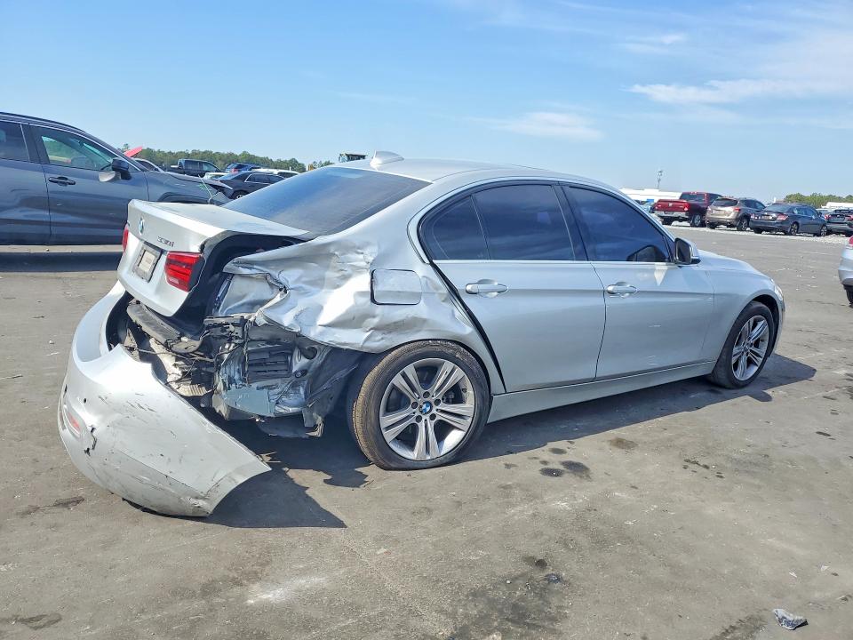 Photo 3 from auction – 2017 BMW 330 XI with VIN WBA8D9G55HNU60876