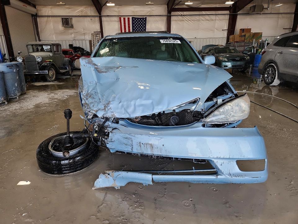 Photo 5 from auction – 2005 TOYOTA CAMRY LE with VIN 4T1BF32K05U598478