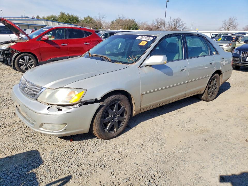 TOYOTA AVALON XL 2002 con VIN 4T1BF28B82U198889 - Foto de la subasta