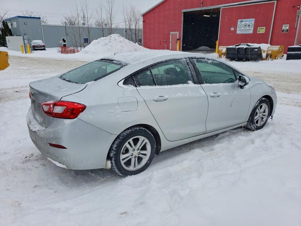 Photo 3 from auction – 2017 CHEVROLET CRUZE LT with VIN 3G1BE5SM5HS576445