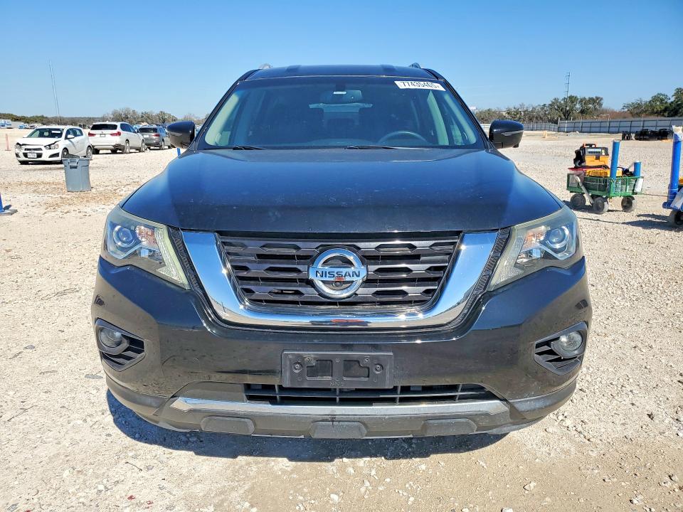 Photo 5 from auction – 2017 NISSAN PATHFINDER with VIN 5N1DR2MN9HC625639