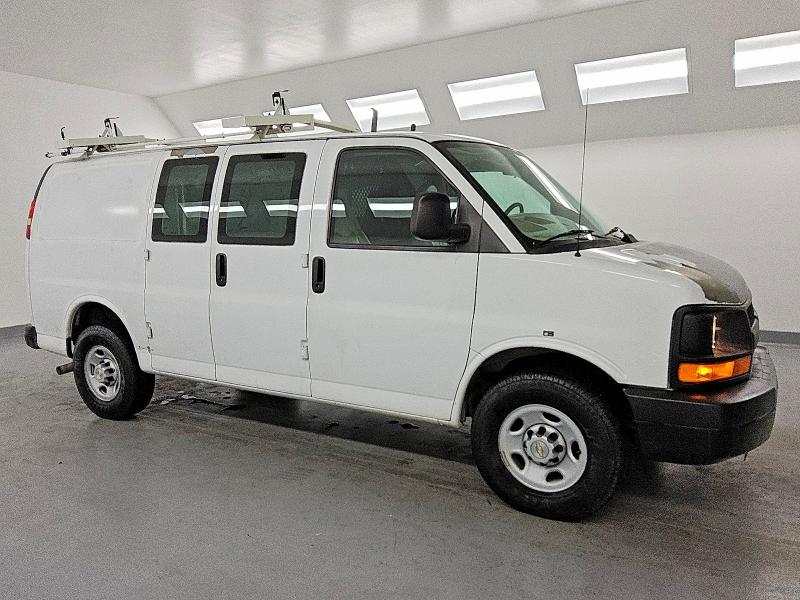 Photo 4 from auction – 2008 CHEVROLET EXPRESS G3500 with VIN 1GCHG35K281107003