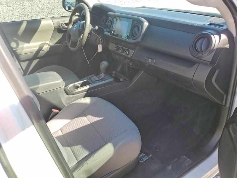 Photo 8 from auction – 2022 TOYOTA TACOMA with VIN 3TYRX5GN8NT066810