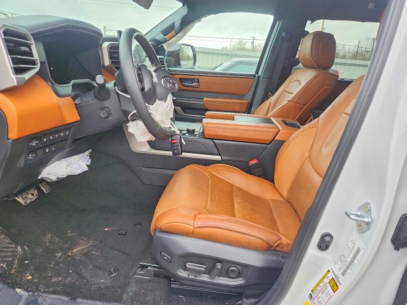 Photo 7 from auction – 2024 TOYOTA TUNDRA with VIN 5TFWC5DB8RX074765