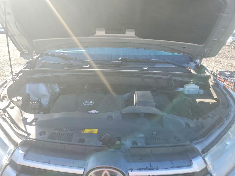 Photo 11 from auction – 2019 TOYOTA HIGHLANDER with VIN 5TDZZRFHXKS291752