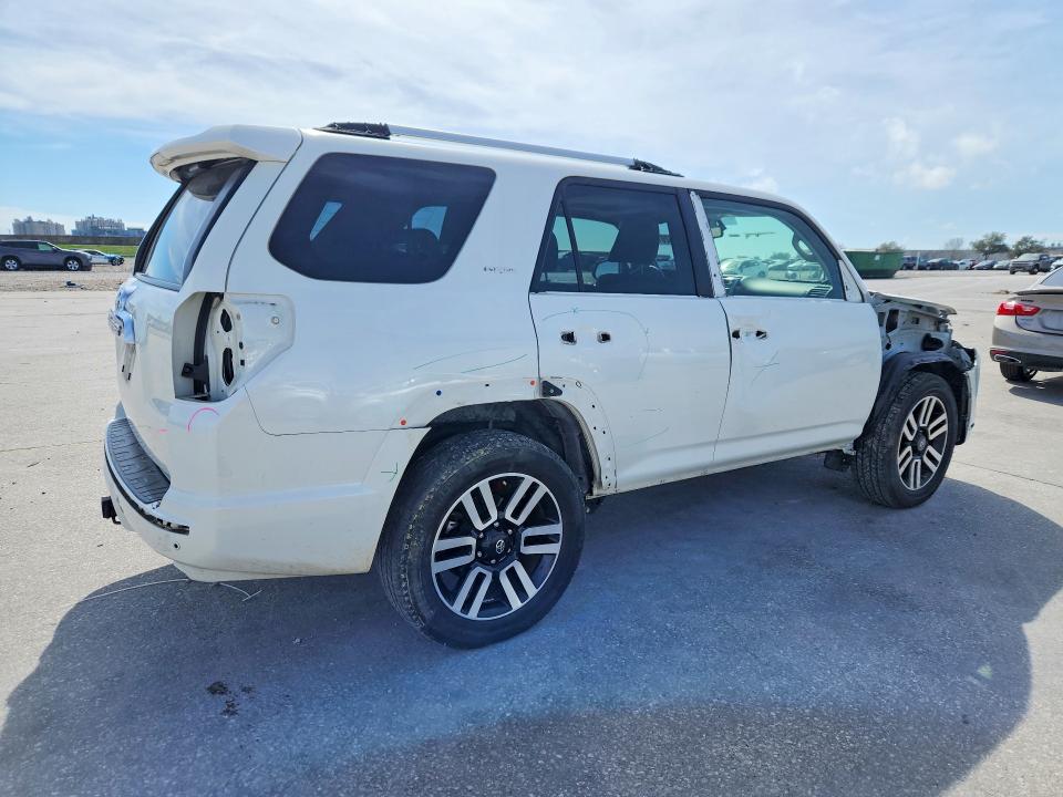 Фото 3 с аукциона – 2016 TOYOTA 4RUNNER SR с VIN JTEZU5JR7G5138262