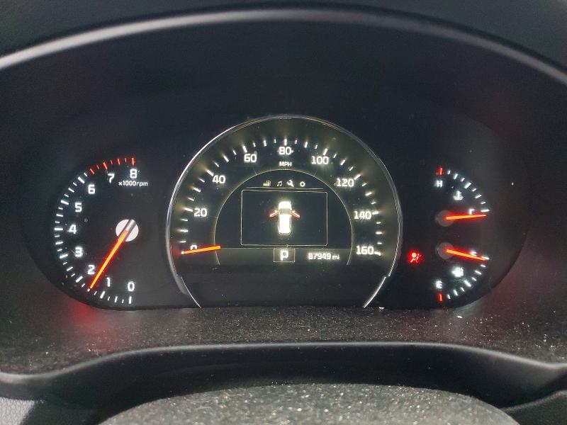 Photo 9 from auction – 2017 KIA SORENTO with VIN 5XYPHDA53HG338331