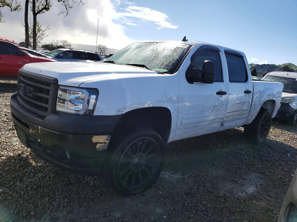 GMC SIERRA 2013 with VIN 3GTU2YEJ2DG221404 - Photo from auction