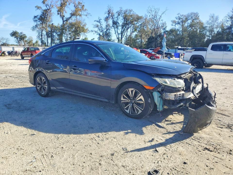 Photo 4 from auction – 2016 HONDA CIVIC EXL with VIN 19XFC1F72GE018187