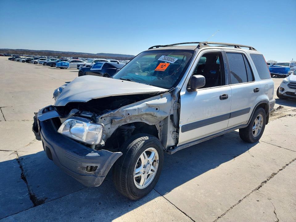 HONDA CR-V LX 2000 with VIN JHLRD2845YC011748 - Photo from auction
