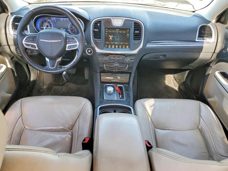 Zdjęcie 8 z aukcji – 2017 CHRYSLER 300 LIMITE z VIN 2C3CCAAGXHH506050