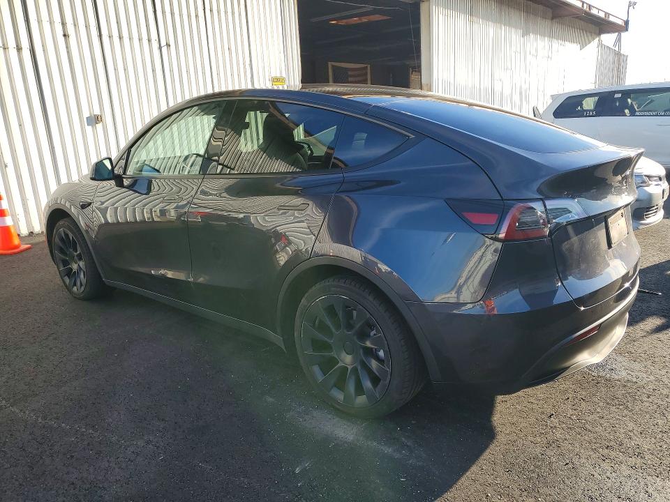 Photo 2 from auction – 2024 TESLA MODEL Y with VIN 7SAYGDED4RF052024
