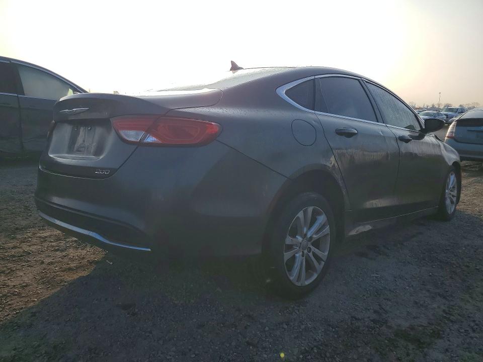 Photo 3 from auction – 2016 CHRYSLER 200 with VIN 1C3CCCABXGN178151