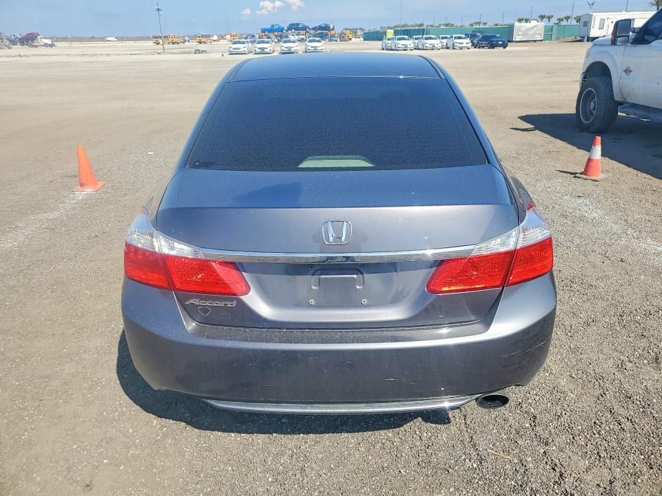 Photo 6 from auction – 2014 HONDA ACCORD with VIN 1HGCR2F34EA011490