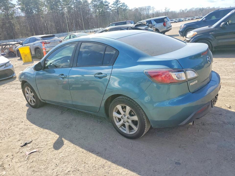 Photo 2 from auction – 2011 MAZDA 3 I with VIN JM1BL1VF4B1454901