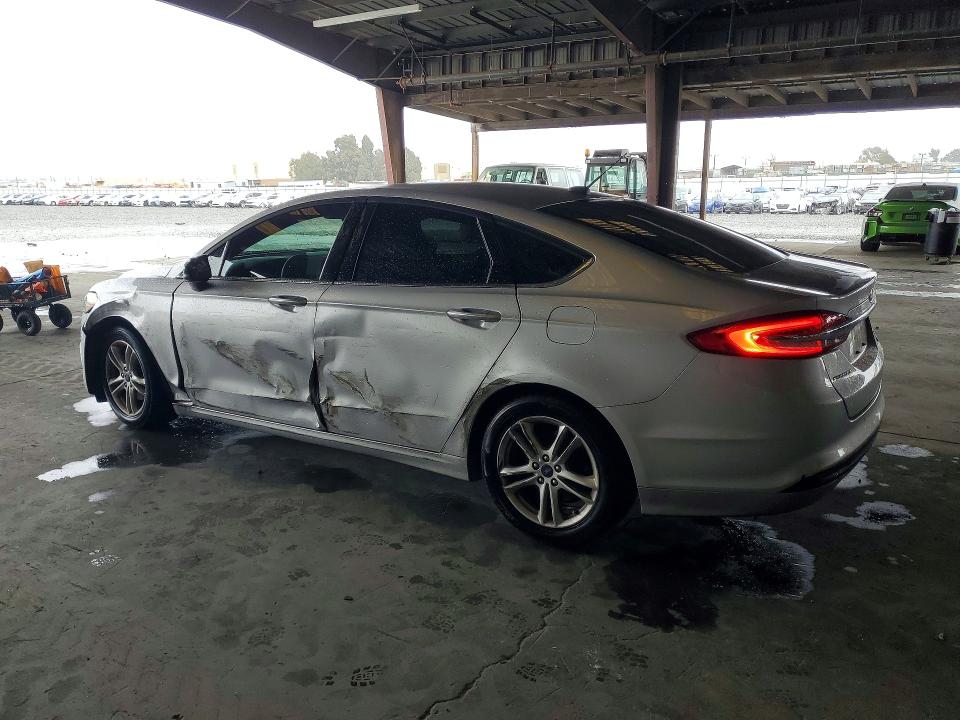 Photo 2 from auction – 2018 FORD FUSION with VIN 3FA6P0HD0JR181136