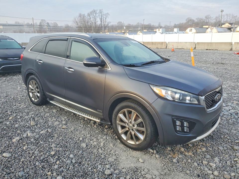 Photo 4 from auction – 2018 KIA SORENTO SX with VIN 5XYPKDA50JG402199