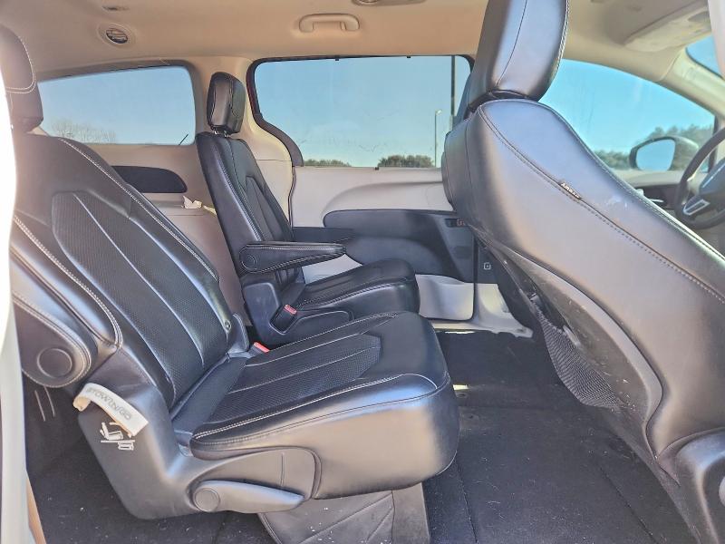 Photo 11 from auction – 2020 CHRYSLER VOYAGER with VIN 2C4RC1DG3LR257031