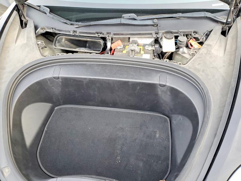 Photo 11 from auction – 2018 TESLA MODEL 3 with VIN 5YJ3E1EB5JF184580